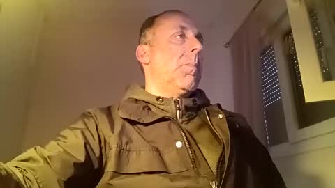 pansak1973 online show from February 27, 9:11 am