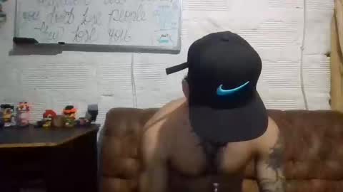 Snapshot of panthers_room chatting on September 19, 4:58 am panthers_room online show from September 19, 4:58 am