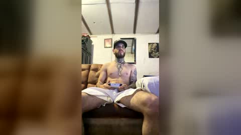Snapshot of panthers_room chatting on May 14, 10:44 am panthers_room online show from May 14, 10:44 am