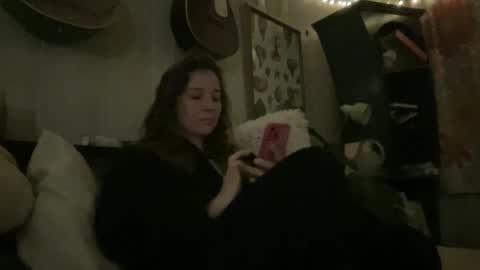 Snapshot of pantiesofthefae chatting on November 22, 10:47 am Pantiesofthefae online show from November 22, 10:47 am