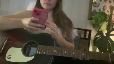 Snapshot of pantiesofthefae chatting on December 1, 12:26 am Pantiesofthefae online show from December 1, 12:26 am