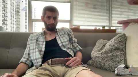 PantsLessTraveler online show from July 9, 10:25 pm