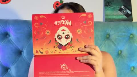 Paola Lyon online show from December 2, 7:09 pm