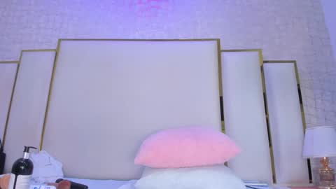 Paola  online show from April 28, 11:48 am