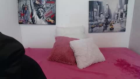 Paola online show from December 1, 12:21 pm