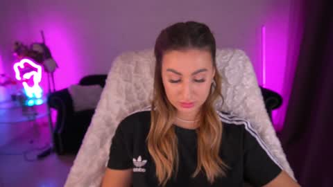 Lia online show from December 21, 4:36 pm