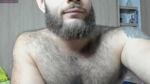 Snapshot of paolo_hanma chatting on December 6, 3:52 am Paolo online show from December 6, 3:52 am