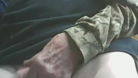 Snapshot of papajb70 chatting on November 11, 2:22 am papajb70 online show from November 11, 2:22 am