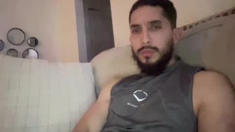 papicubano_guapo23cm online show from February 27, 6:13 am