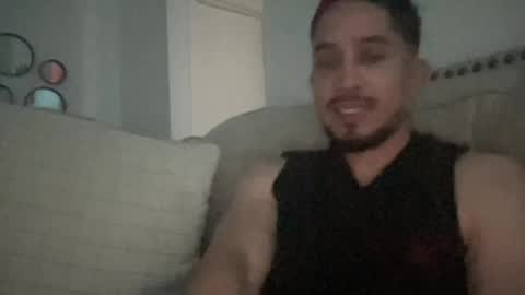 Snapshot of papicubano_guapo23cm chatting on May 28, 11:29 am papicubano_guapo23cm online show from May 28, 11:29 am