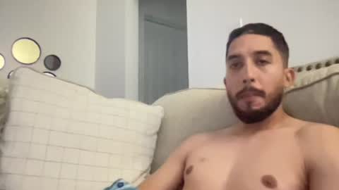Snapshot of papicubano_guapo23cm chatting on July 24, 12:14 pm papicubano_guapo23cm online show from July 24, 12:14 pm