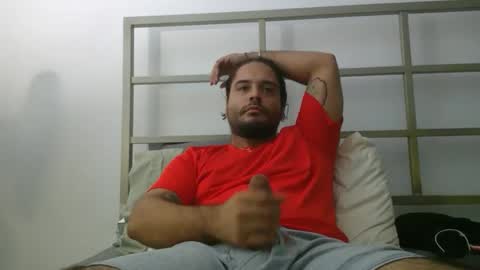 PapiiPR185 online show from May 2, 7:41 pm