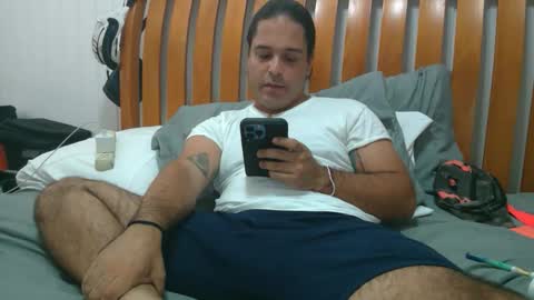 PapiiPR185 online show from May 4, 6:04 pm
