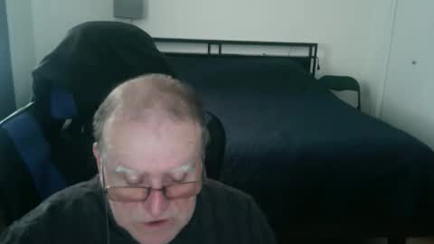 papilly online show from March 19, 3:05 pm