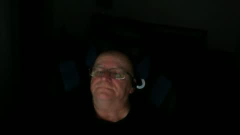 papilly online show from March 24, 9:14 am
