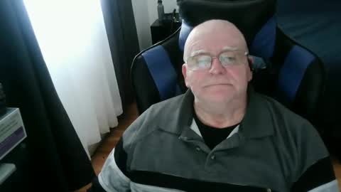 papilly online show from March 26, 2:55 pm