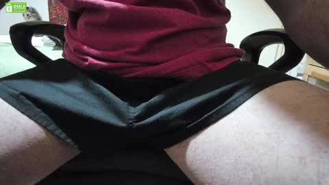 papilovesclits online show from April 26, 5:43 pm