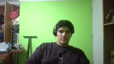 Snapshot of papitowilly999 chatting on February 8, 2:26 am Papito online show from February 8, 2:26 am