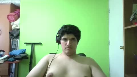 Snapshot of papitowilly999 chatting on March 4, 7:01 pm Papito online show from March 4, 7:01 pm