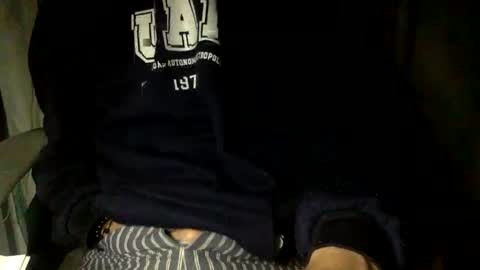 Snapshot of papy_dani33 chatting on November 24, 8:03 am papy_dani33 online show from November 24, 8:03 am