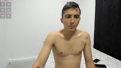 Snapshot of pareja_curiosa19 chatting on October 21, 2:01 am pareja_curiosa19 online show from October 21, 2:01 am