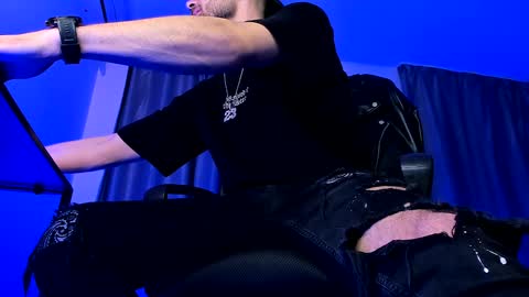 Paris online show from December 2, 7:16 pm