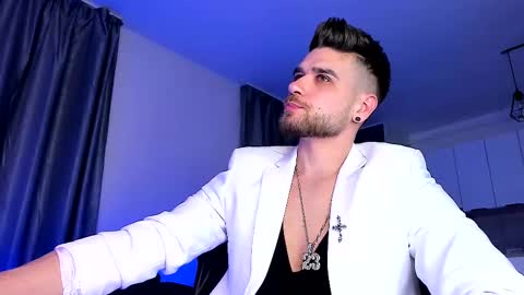 Paris online show from February 11, 4:46 pm