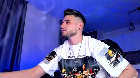 Paris online show from February 15, 7:06 pm