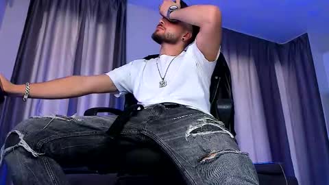 Paris online show from October 5, 10:57 am