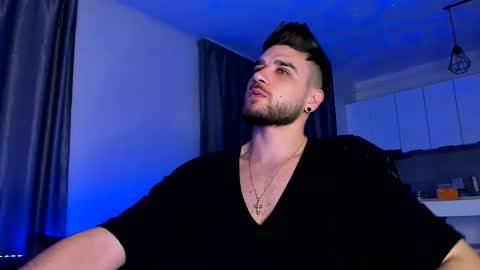 Paris online show from December 4, 9:34 pm