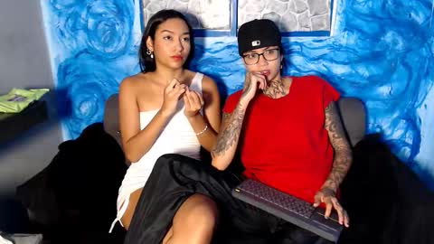 parisandvi online show from March 14, 12:17 am