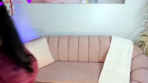 Snapshot of parisangel_ chatting on December 23, 12:52 am Paris online show from December 23, 12:52 am