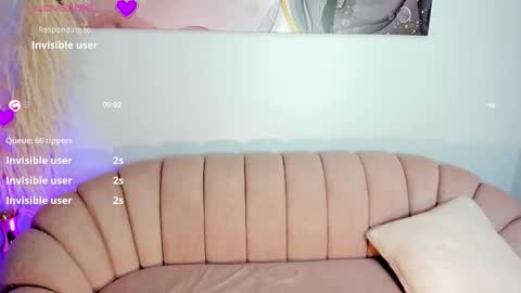 Snapshot of parisangel_ chatting on March 8, 2:04 am Paris online show from March 8, 2:04 am