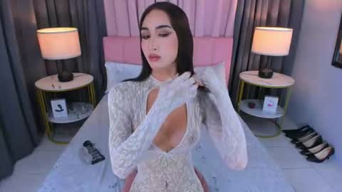 parismilker online show from June 26, 12:04 am