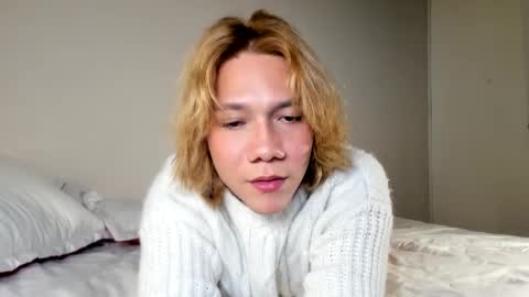 Snapshot of parisstone2 chatting on December 15, 8:36 pm connie online show from December 15, 8:36 pm