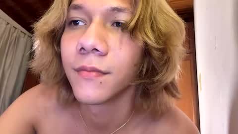 Snapshot of parisstone2 chatting on January 9, 6:48 am connie online show from January 9, 6:48 am