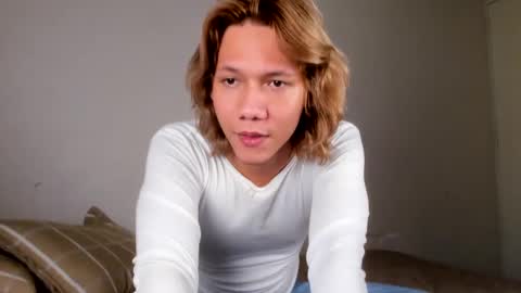 Snapshot of parisstone2 chatting on January 10, 12:38 am connie online show from January 10, 12:38 am