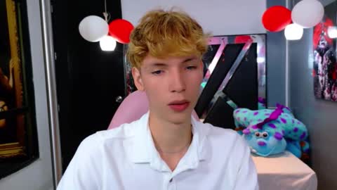 park_jimin1 online show from September 23, 12:08 pm