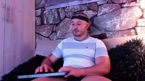 parker lavine online show from January 19, 5:05 am