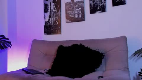 parker lavine online show from June 17, 2:14 am