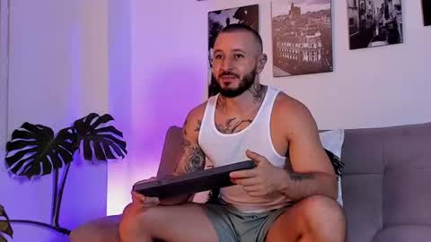 parker lavine online show from July 14, 2:16 am