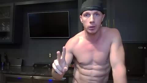 Snapshot of parkerflexes chatting on May 21, 1:07 pm Parker online show from May 21, 1:07 pm