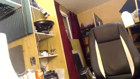 Snapshot of pascal88881 chatting on December 3, 10:06 am pascal88881 online show from December 3, 10:06 am