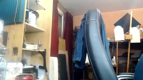 Snapshot of pascal88881 chatting on December 10, 10:47 pm pascal88881 online show from December 10, 10:47 pm