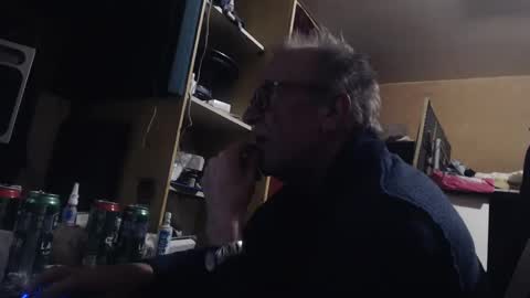 Snapshot of pascal88881 chatting on December 17, 7:29 am pascal88881 online show from December 17, 7:29 am