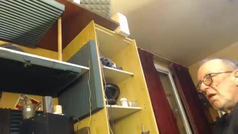 Snapshot of pascal88881 chatting on February 26, 8:11 pm pascal88881 online show from February 26, 8:11 pm