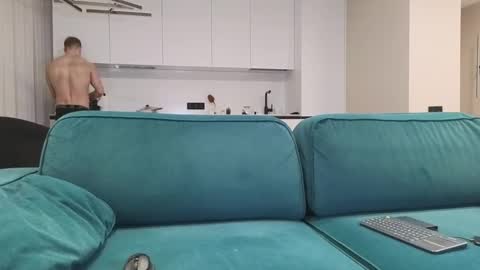 Snapshot of pashka_x chatting on February 15, 5:19 am Pashka online show from February 15, 5:19 am