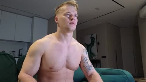 Snapshot of pashka_x chatting on September 11, 7:08 am Pashka online show from September 11, 7:08 am