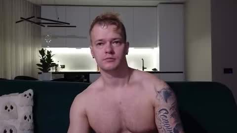 Snapshot of pashka_x chatting on October 27, 4:16 am Pashka online show from October 27, 4:16 am