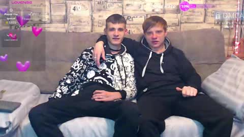 Max tall dark-haired guy with tattoos and Phil blond-haired online show from March 18, 1:20 am
